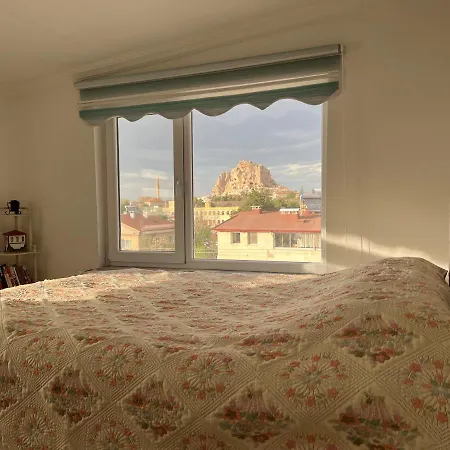 Kapadokya'nin Merkezinde Eviniz Uchisar